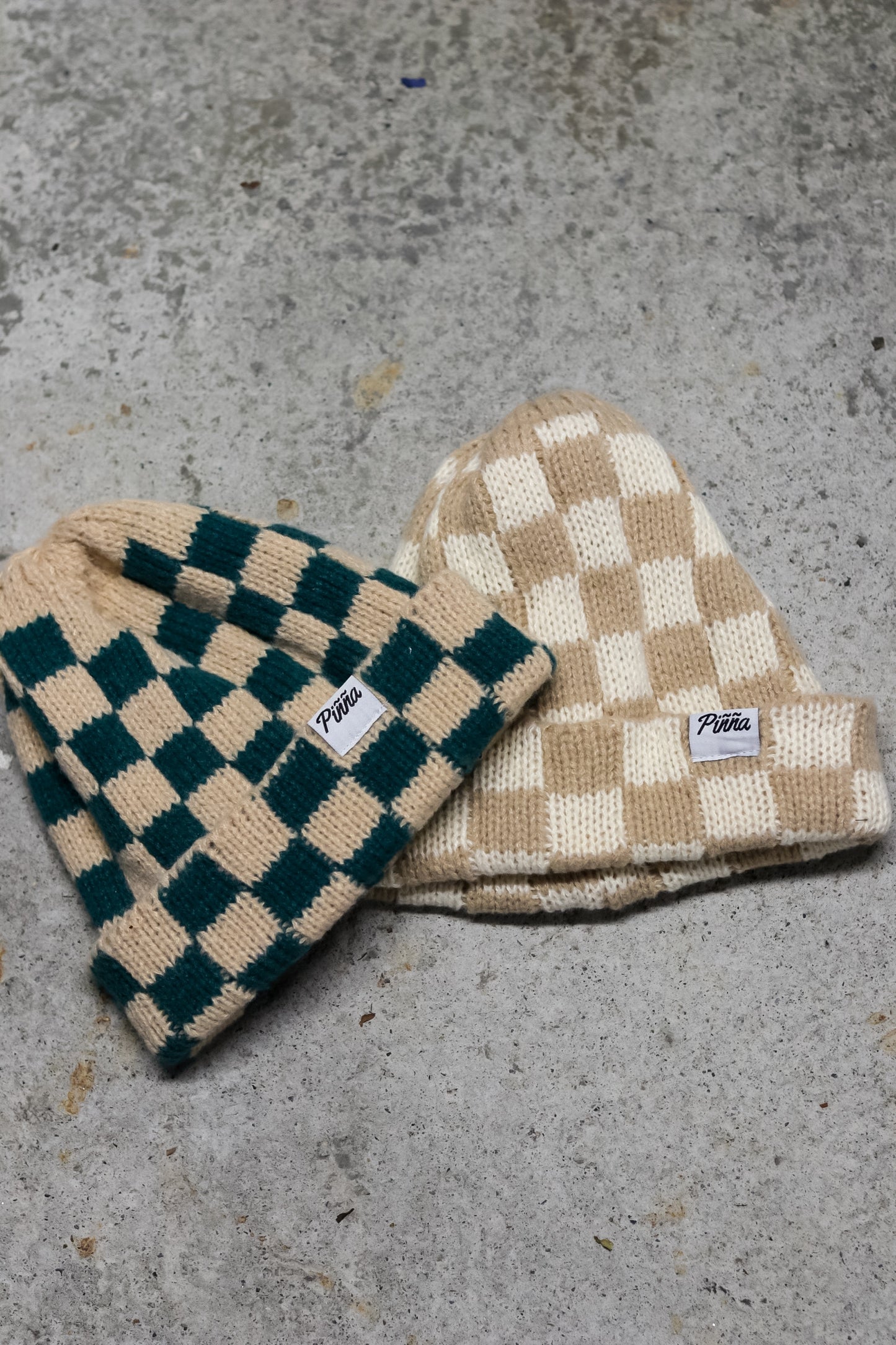 Piñña Checkered Beanie - Khaki & Beige